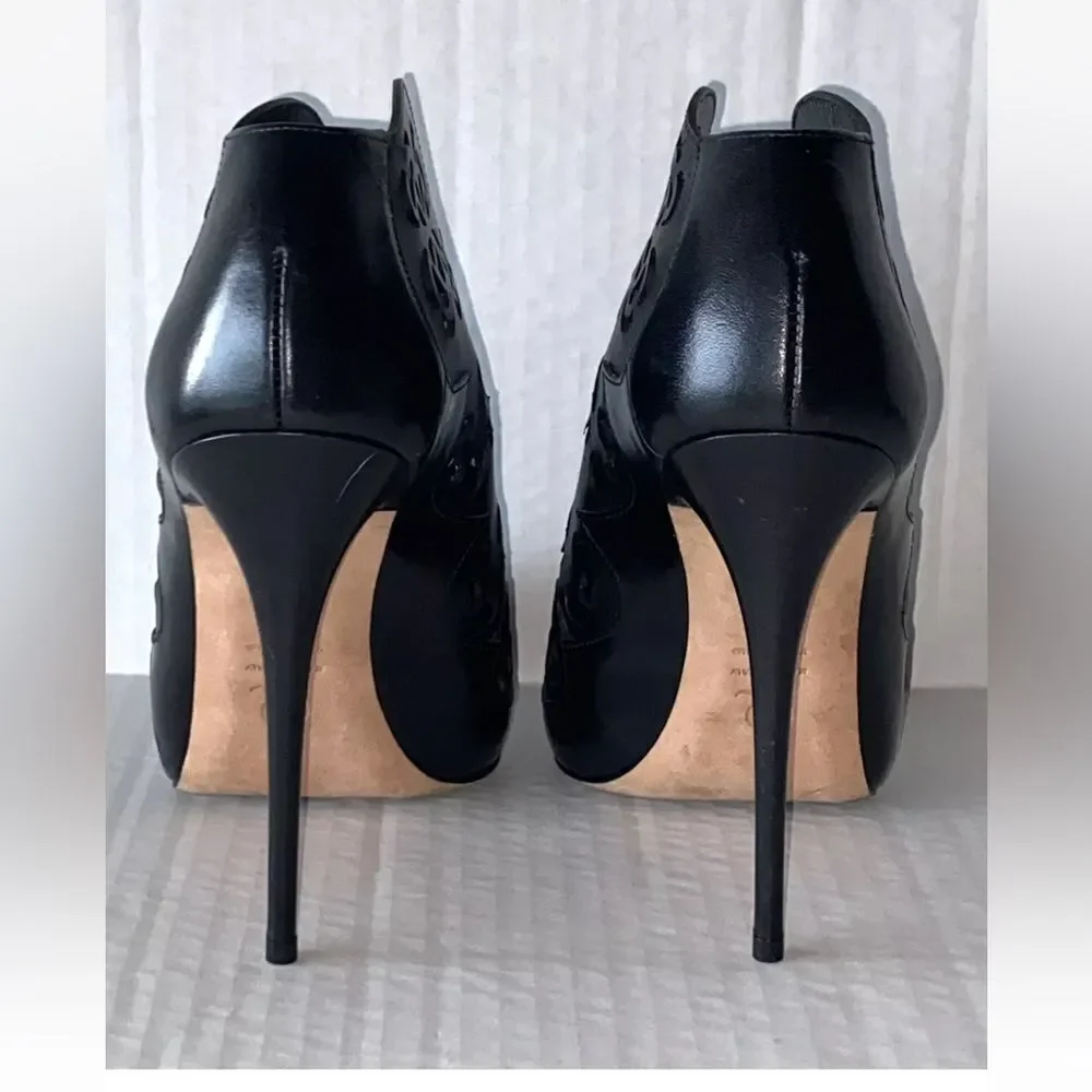 Alexander McQueen laser cut genuine leather booties, US8 - Picture 3 of 13